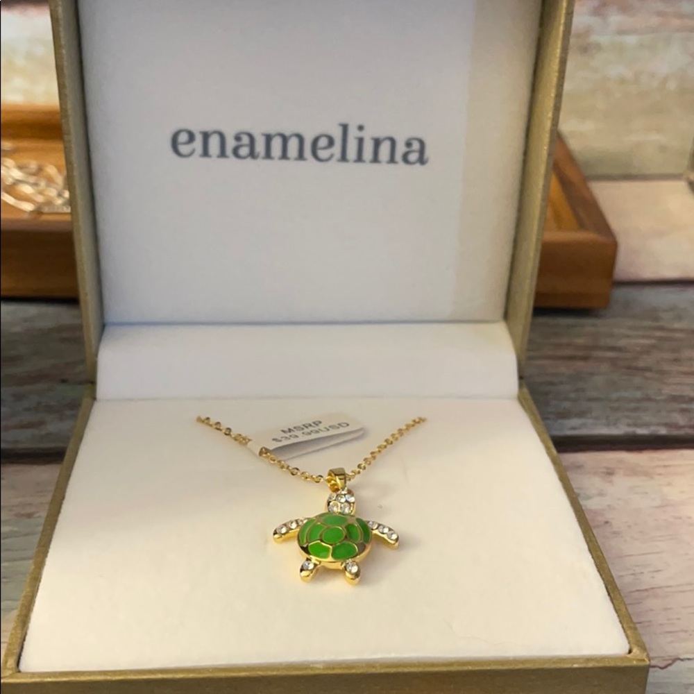 Costume jewelry gold colored green frog necklace 6